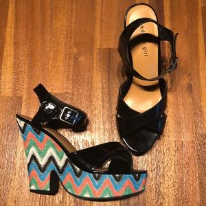 Madden girl platform wedge sandal size 8